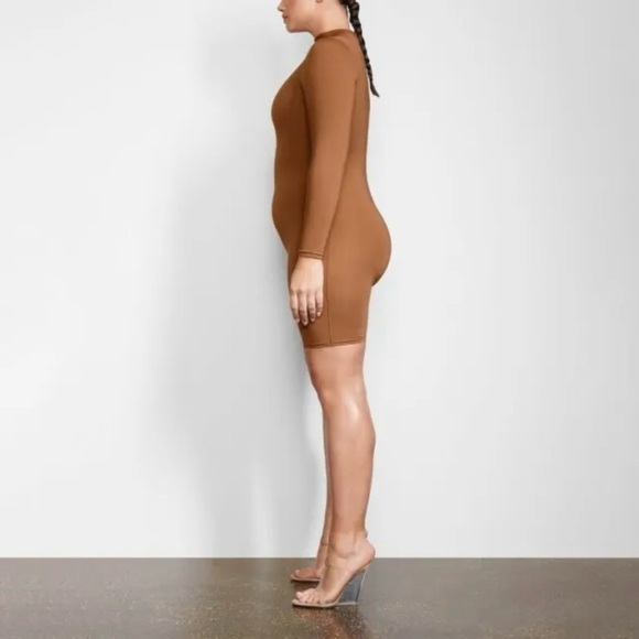 SKIMS All-in-One Long Sleeve Mid Thigh Jumpsuit CARAMEL Style# BS-BSS-0756 Sz 3X - Picture 3 of 12
